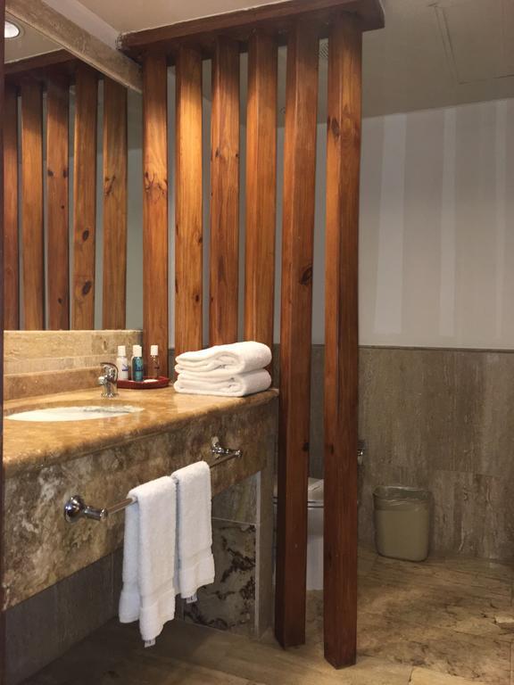 Quarto Familiar Superior (2 Adultos + 2 Crianças)