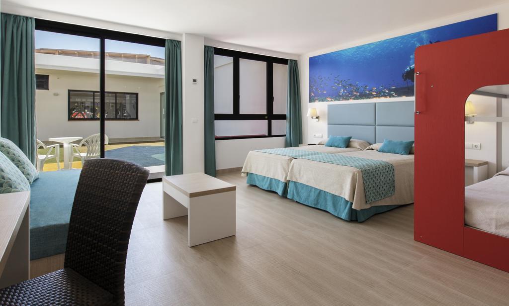 Habitación Familiar (2 adultos + 1 niño)