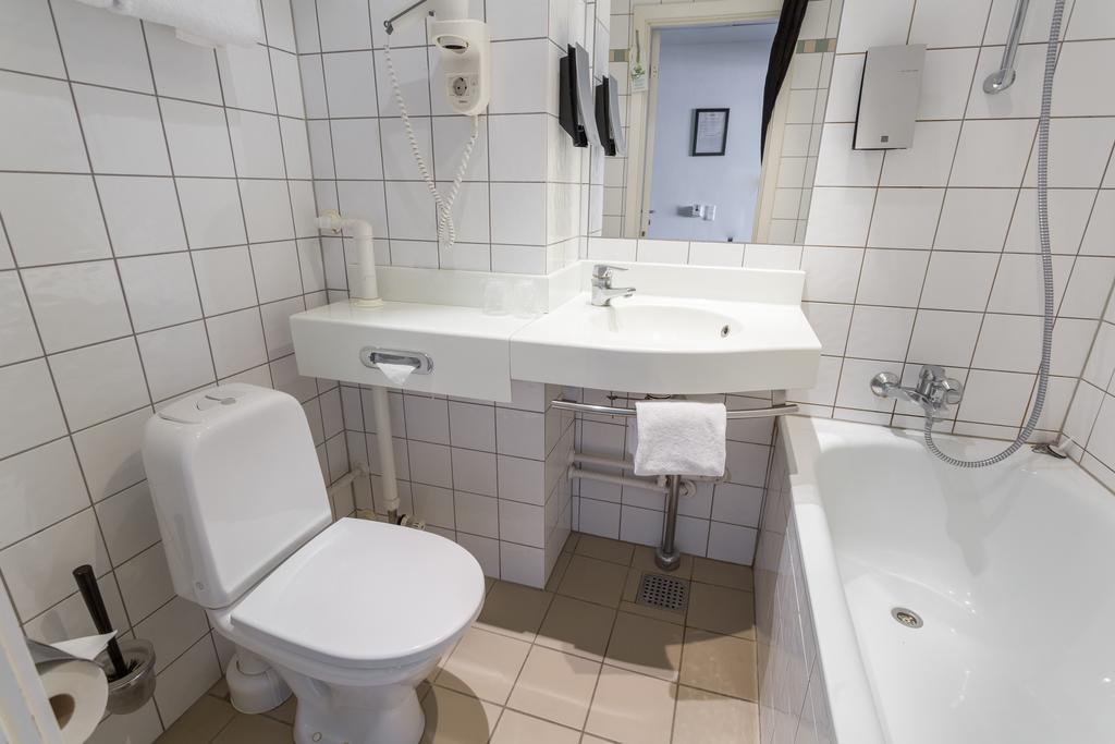 Chambre Lit Queen-Size Classique