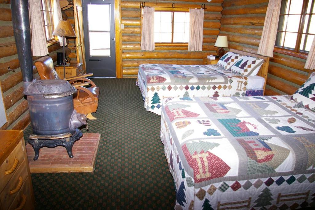 Standard Queen Room with Two Queen Beds