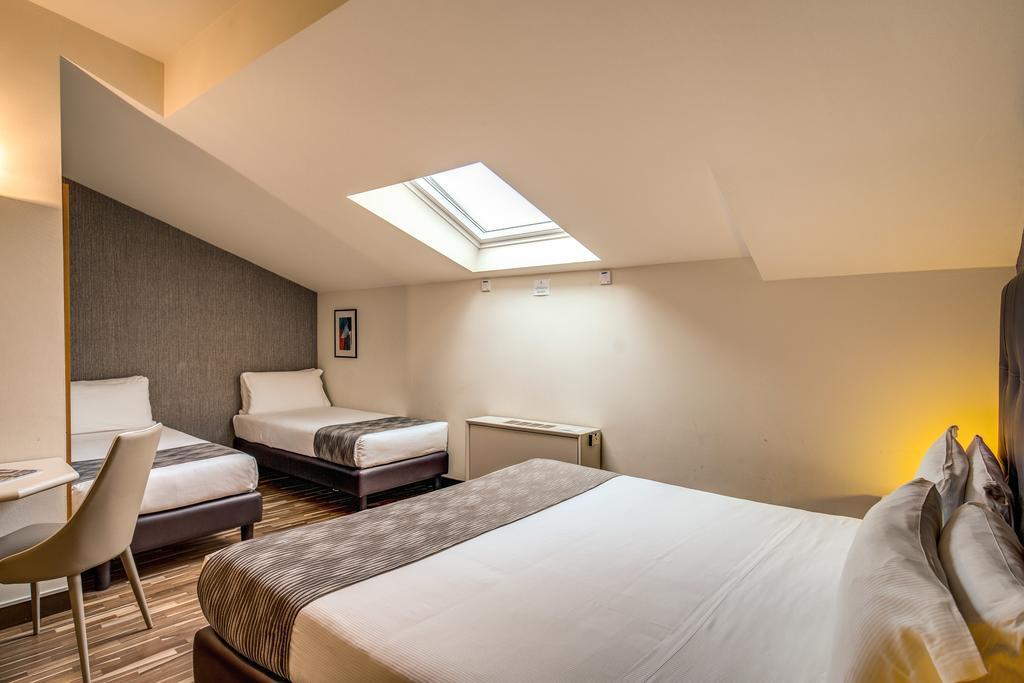 Quadruple Room,339602671:JPEG