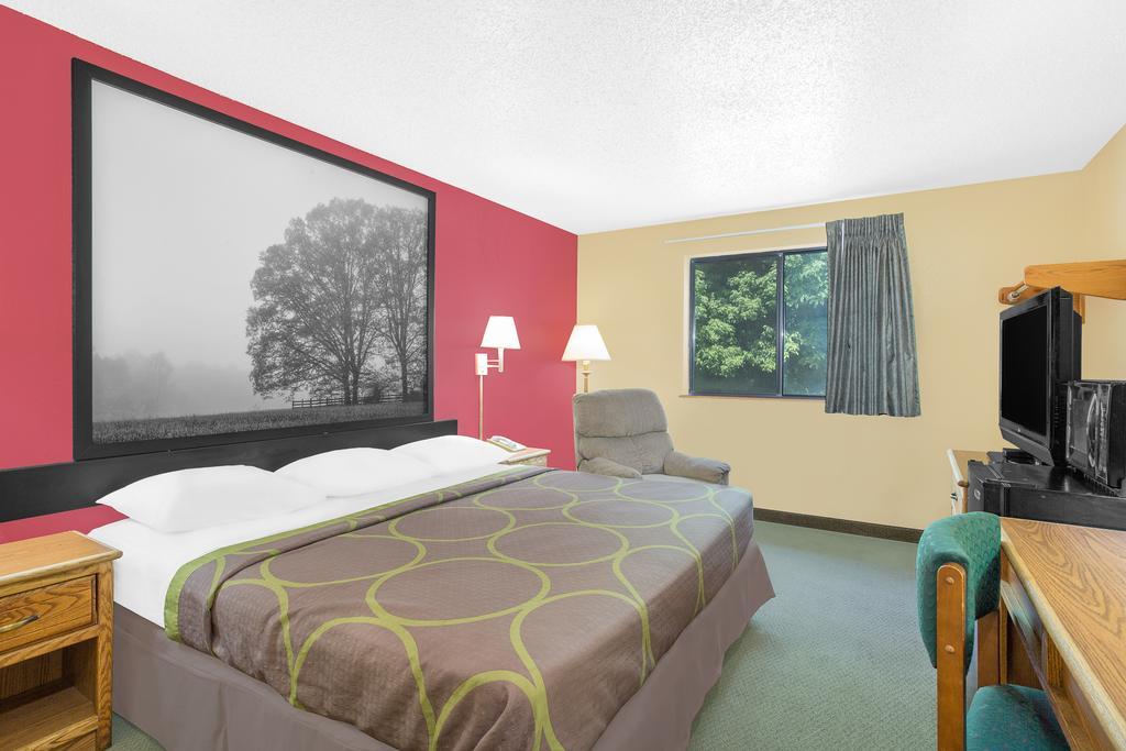 King Room - Non-Smoking