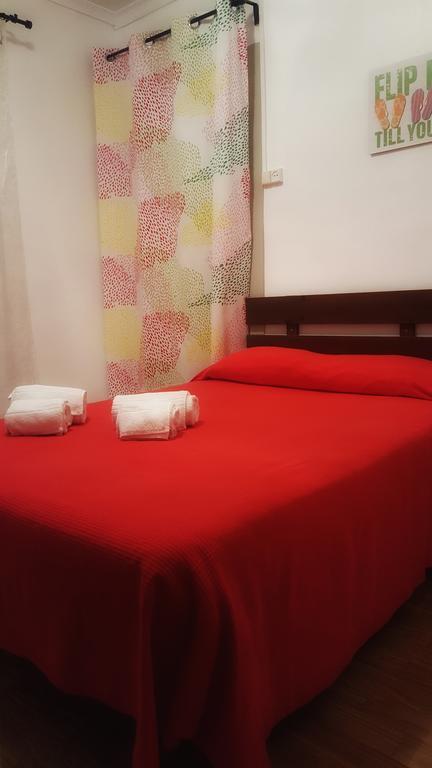 Quarto Duplo com Casa de Banho Partilhada