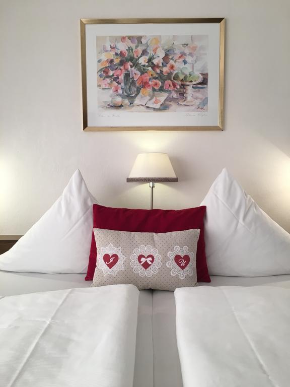 Doppelzimmer mit Balkon