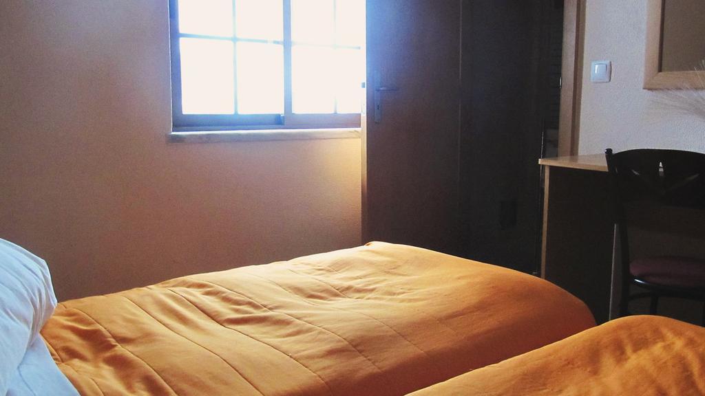 Quarto Twin Económico