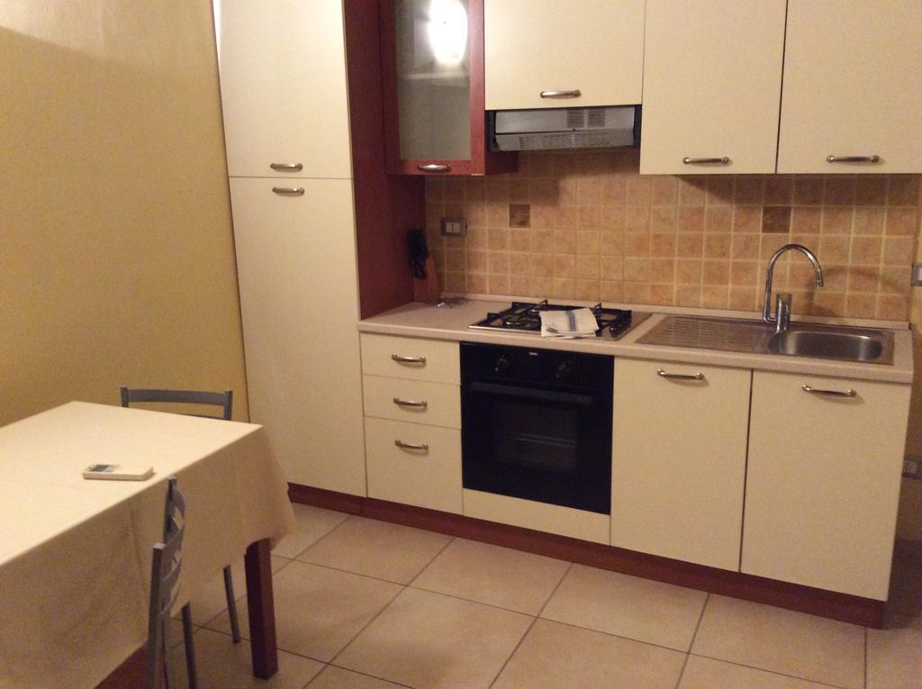 Studio Apartment,1008321991:JPEG