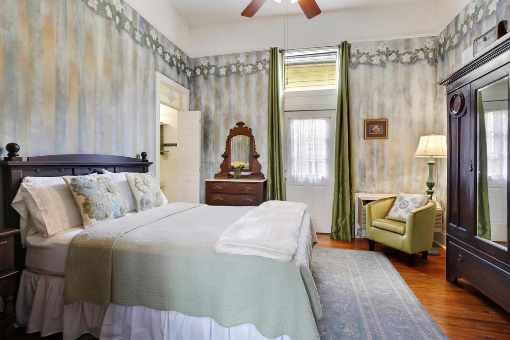 Superior Queen Room,364492342:JPEG