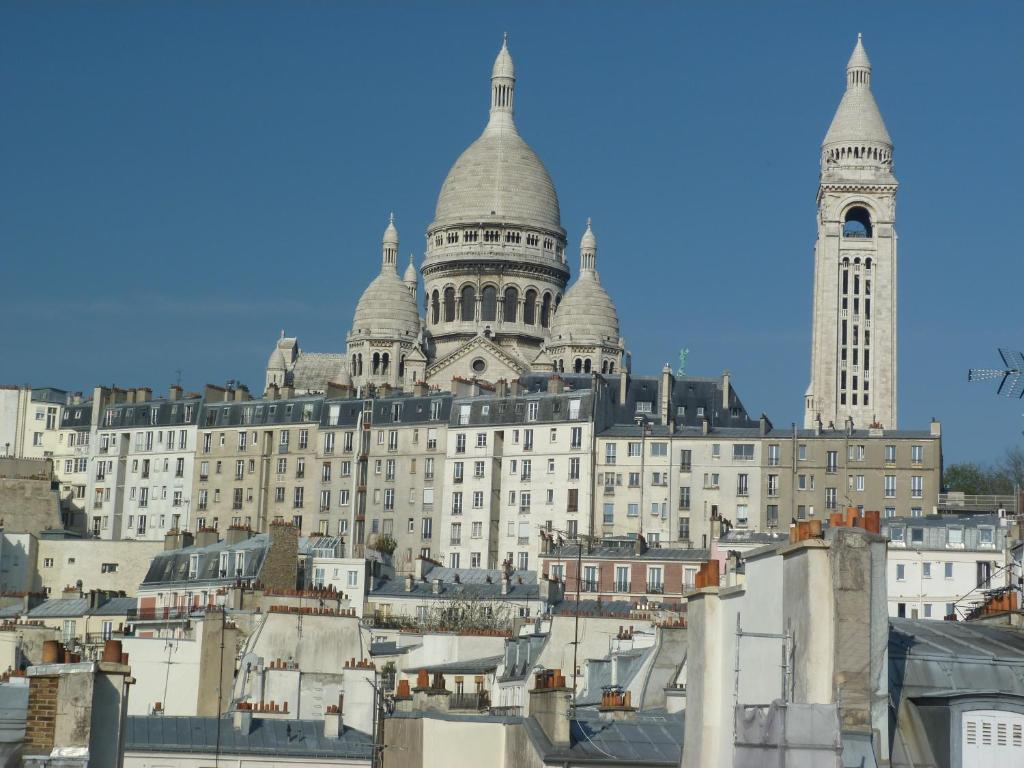 Estúdio com Vista Basílica de Sacré Cœur