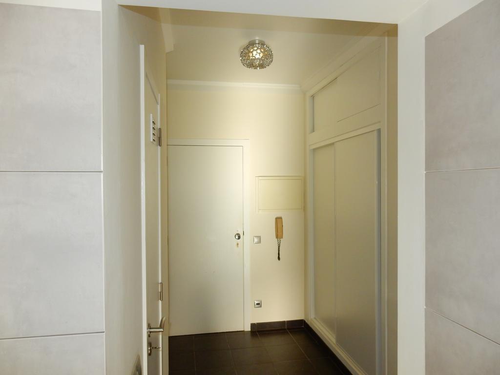 Apartamento com 1 Quarto