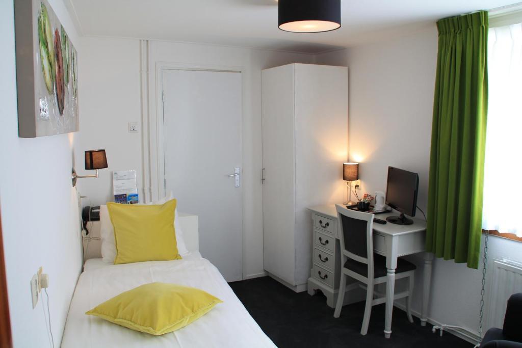 Standard Single Room,38050402:JPEG
