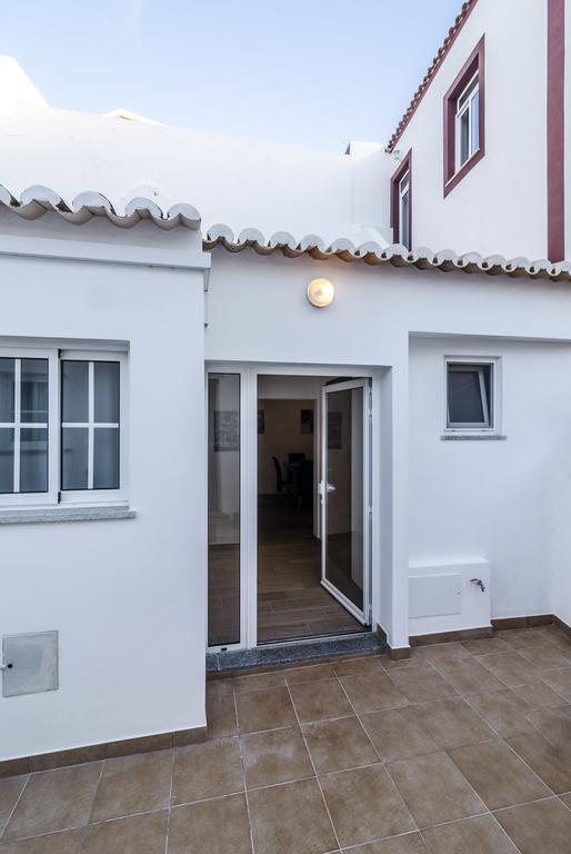 Quarto Duplo ou Twin com Casa de Banho Partilhada