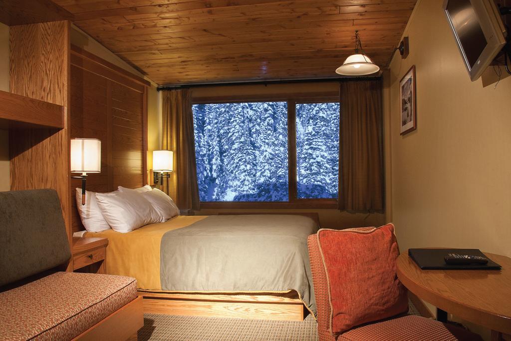 Deluxe Kamer met Queensize Bed en Uitzicht op de Waterval
