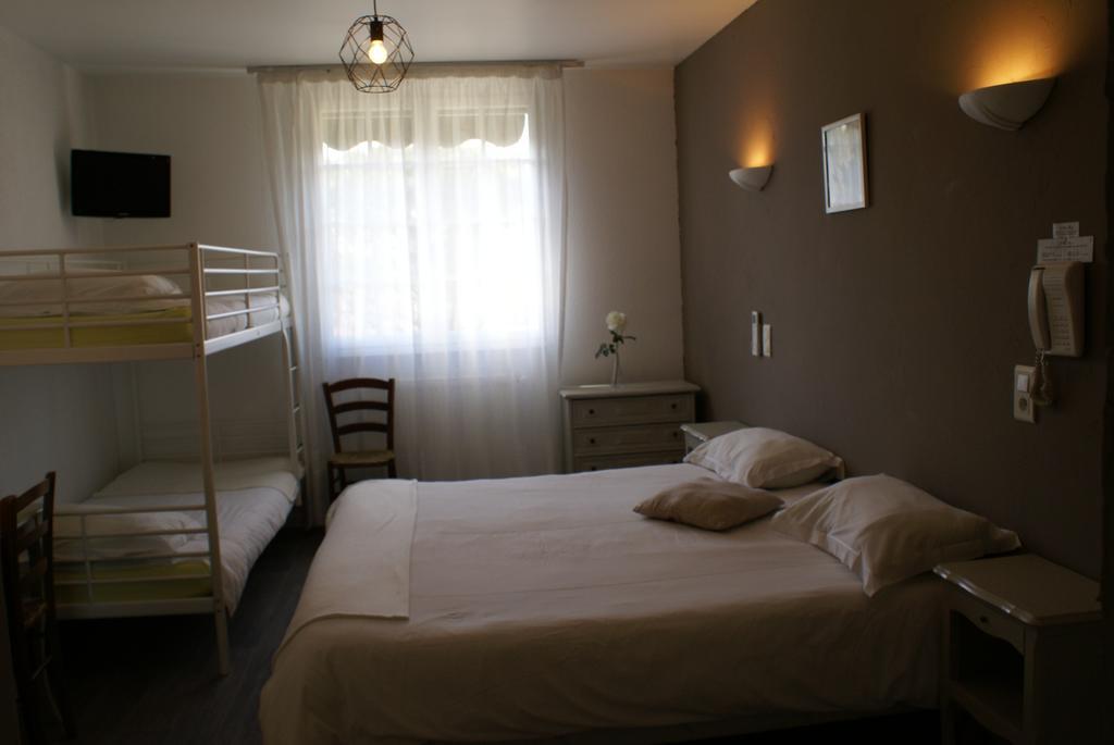 Chambre Familiale avec Douche