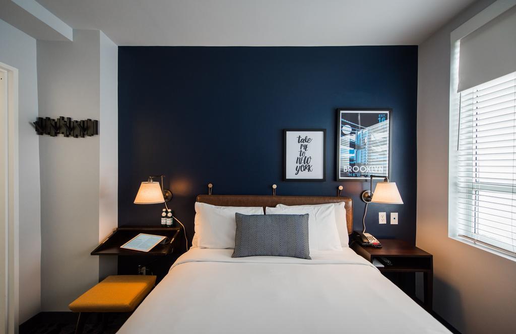 Alojamiento Contemporáneo con cama grande