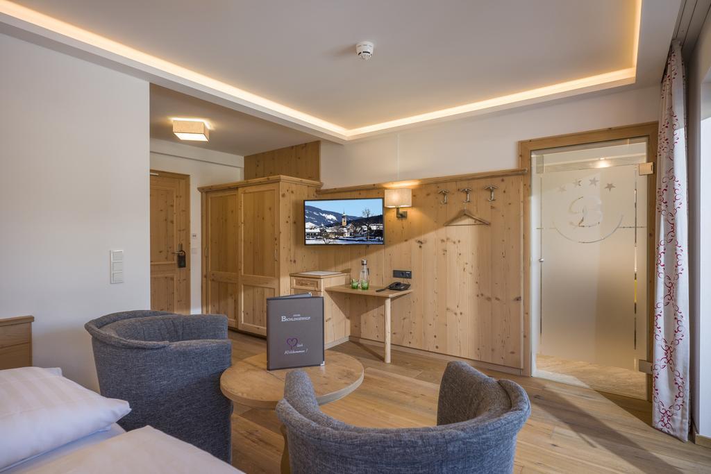 Superior Double or Twin Room with Garden View,398866995:JPEG