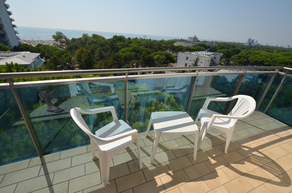 Double or Twin Room with Sea View,666156768:JPEG