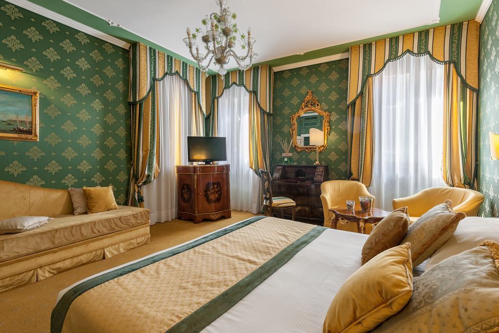 Superior Double Room,682221582:JPEG