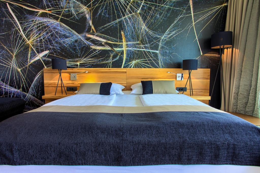 Deluxe Doppelzimmer mit Balkon und Meerblick