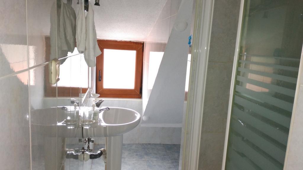 Single Room,1697889165:JPEG