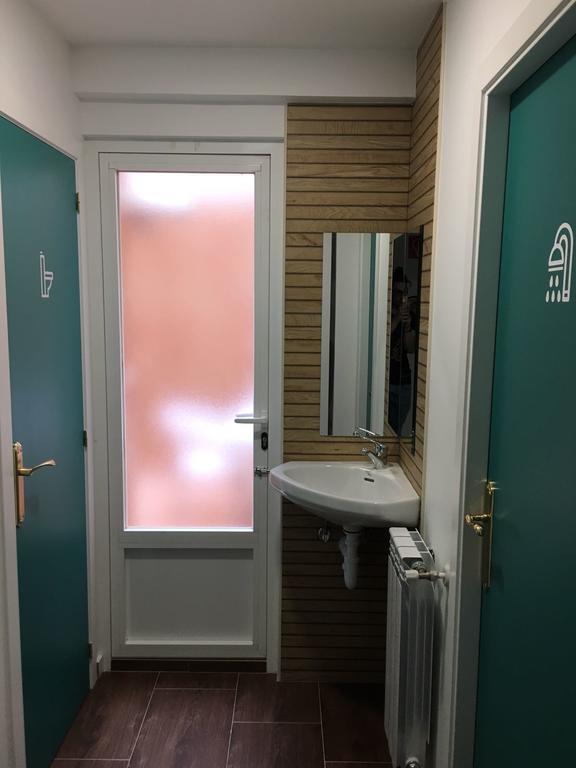 Habitación Individual Estándar con baño compartido
