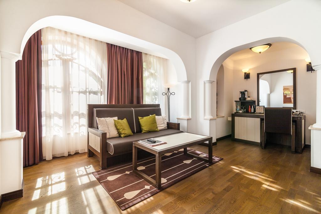Grand Suite with Free Wifi