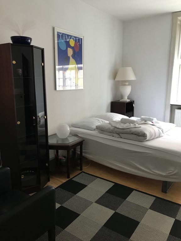 Doppel-/Zweibettzimmer mit Gemeinschaftsbad