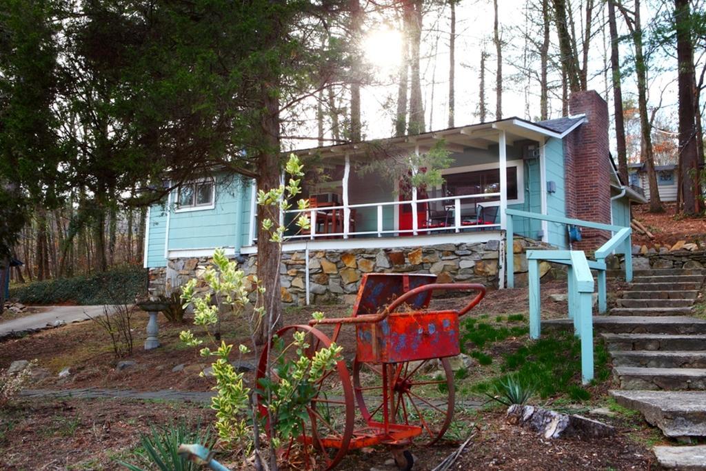 Cottage Eleven