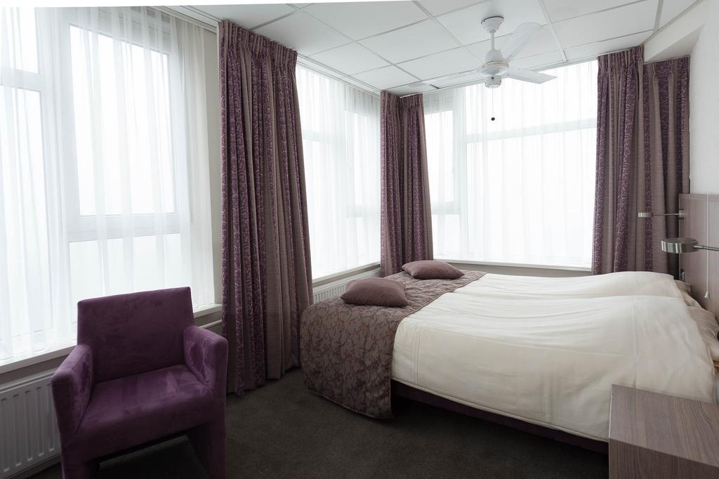 Large Twin Room,688331037:JPEG