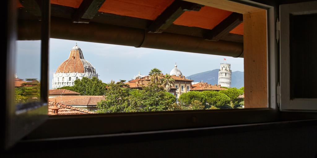 Attic Triple Room with Tower View,1234967651:JPEG