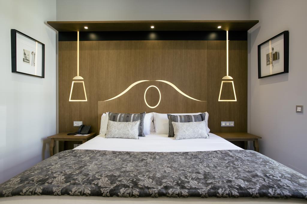 Apartamento de 3 dormitorios con balcón