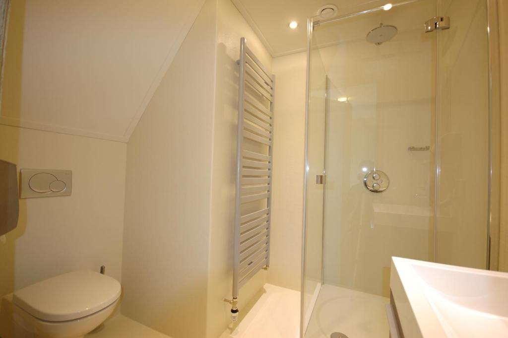 Standard Single Room with Shower,42912577:JPEG