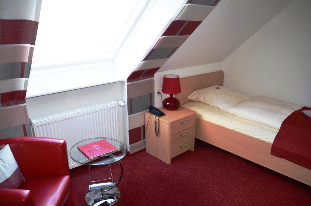 Economy Single Room,1588583785:JPEG