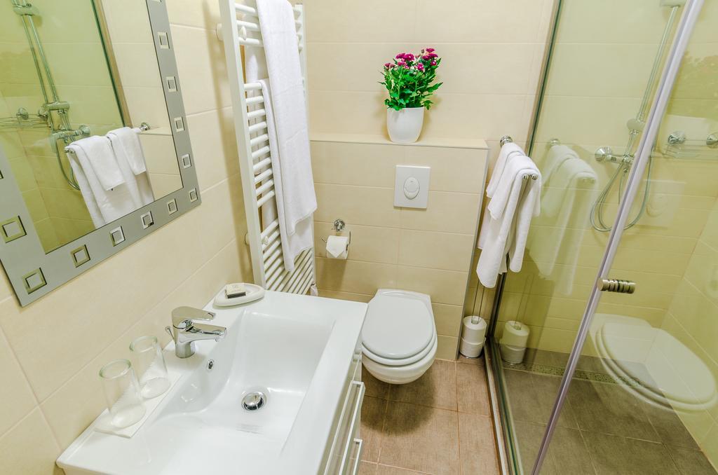 Deluxe Triple Room,1589587438:JPEG