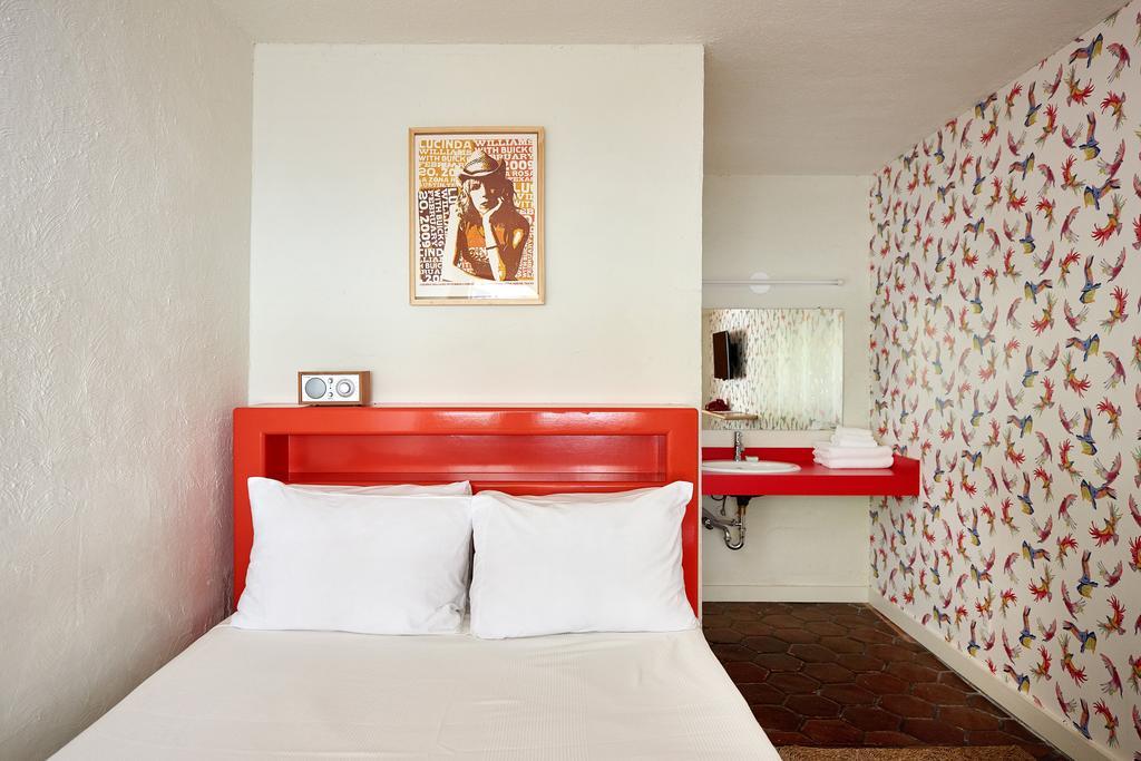 Double Room,436250625:JPEG