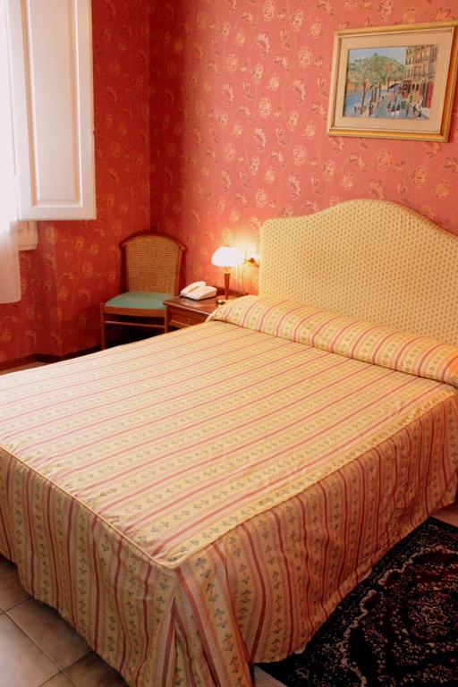 Single Room,437463018:JPEG