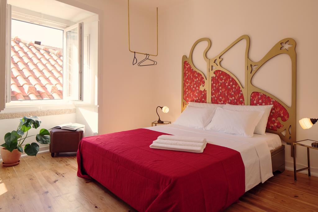 Kamer met Queensize Bed en Eigen Badkamer