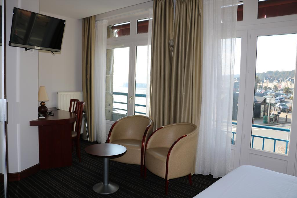 Chambre Double Standard - Vue sur Mer ou Port