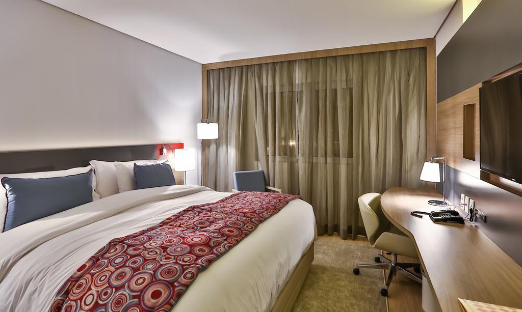 Quarto Deluxe com Cama King-size