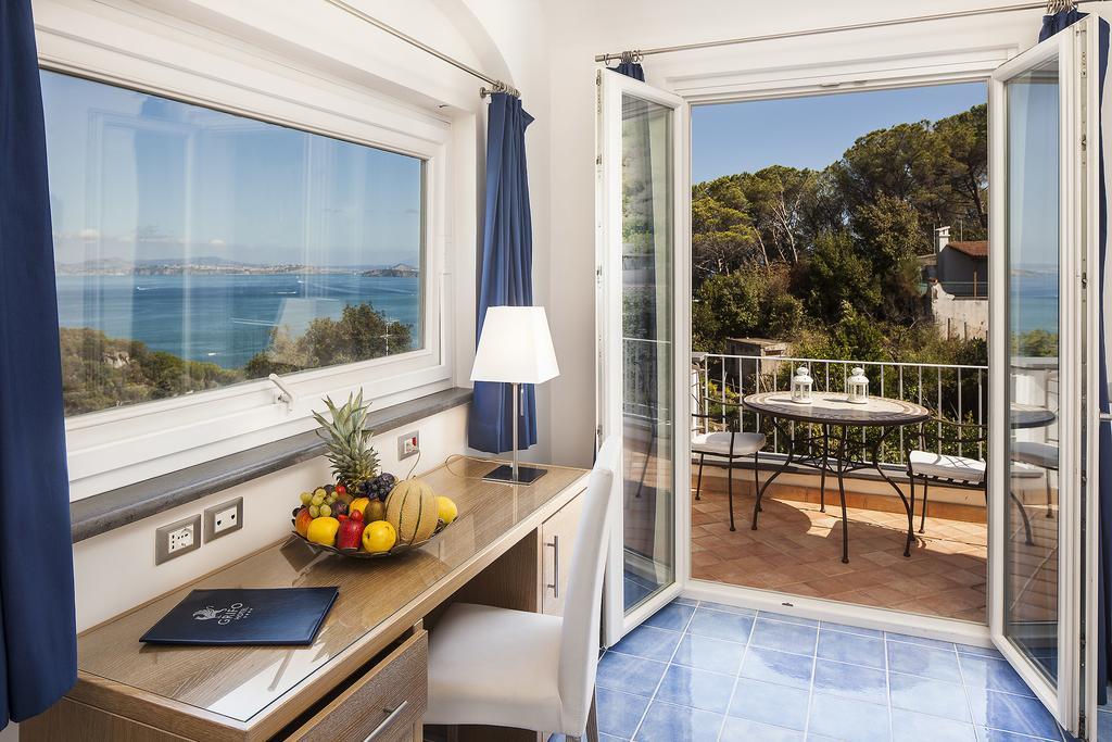 Camera Matrimoniale Luxury con Vista Mare Frontale