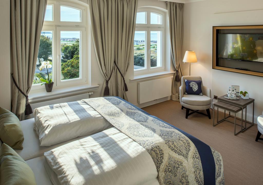 Double Room with Partial Sea View,449343315:JPEG