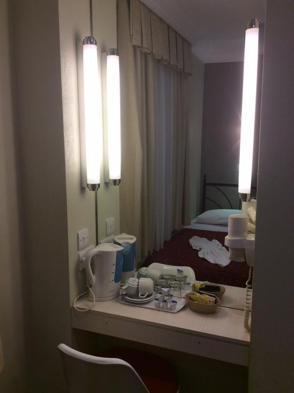Twin Room with Private Bathroom,450537309:JPEG