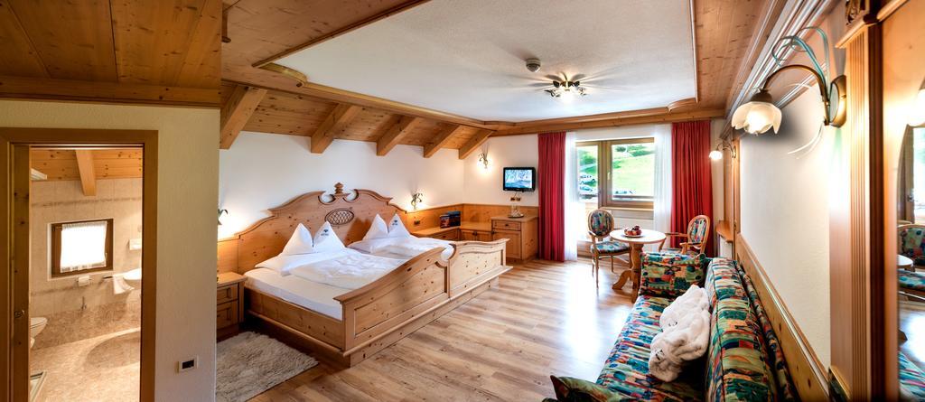 Standard Quadruple Room,451758630:JPEG