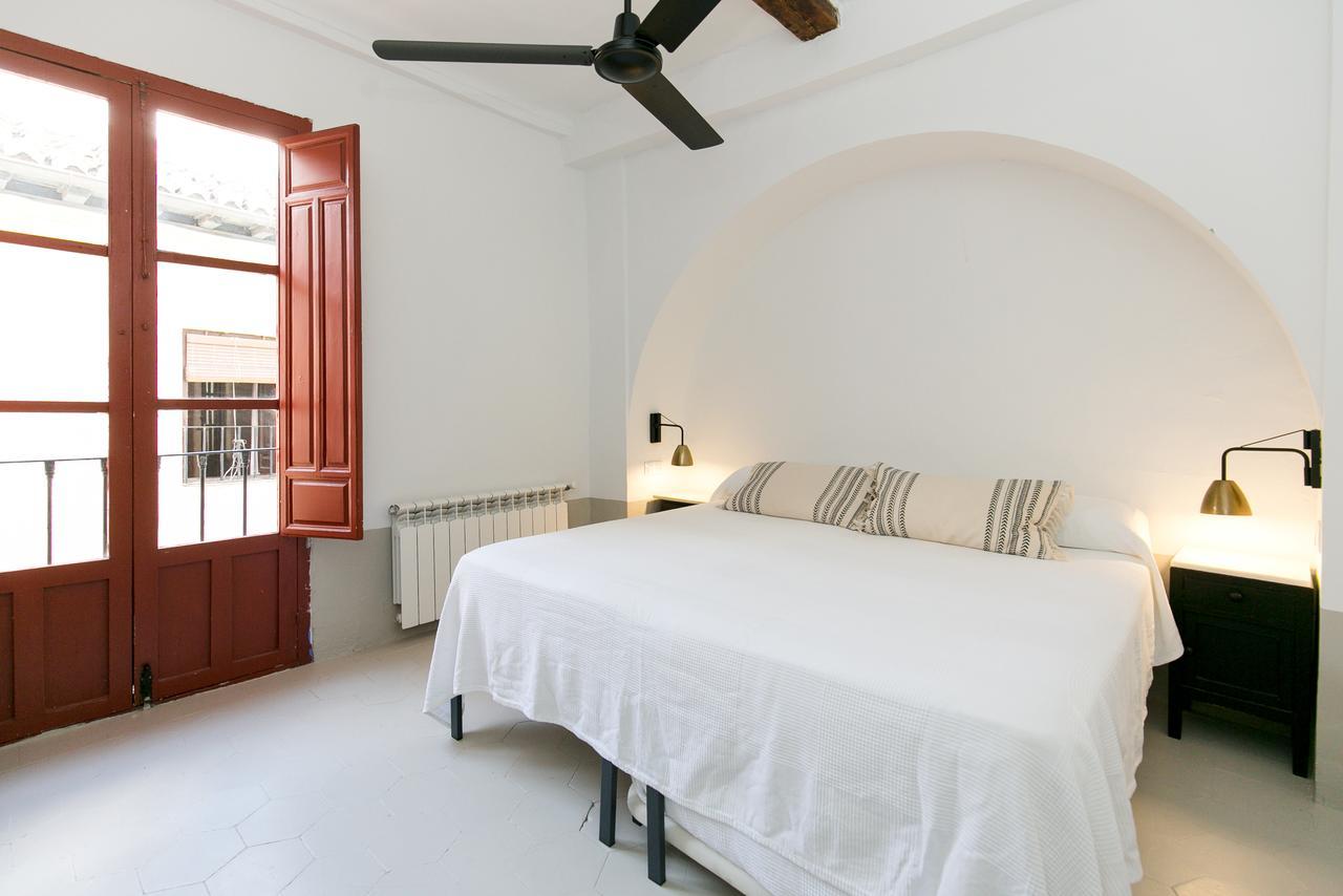 Classic Double Room Balcony,507202833:JPEG