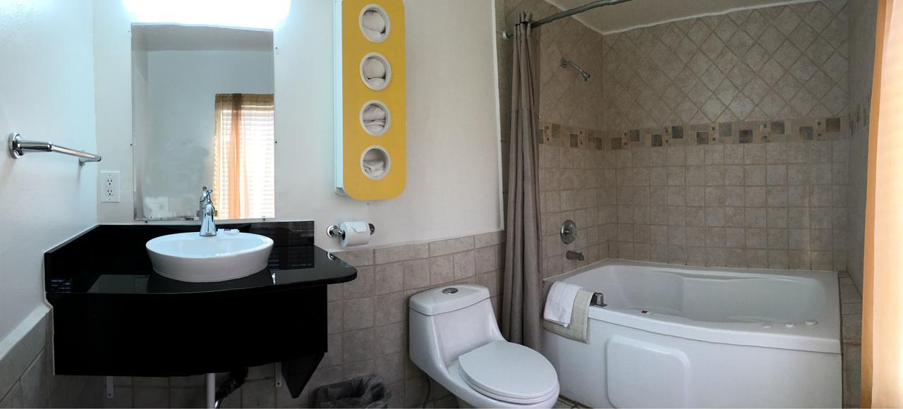 King Suite with Ocean View