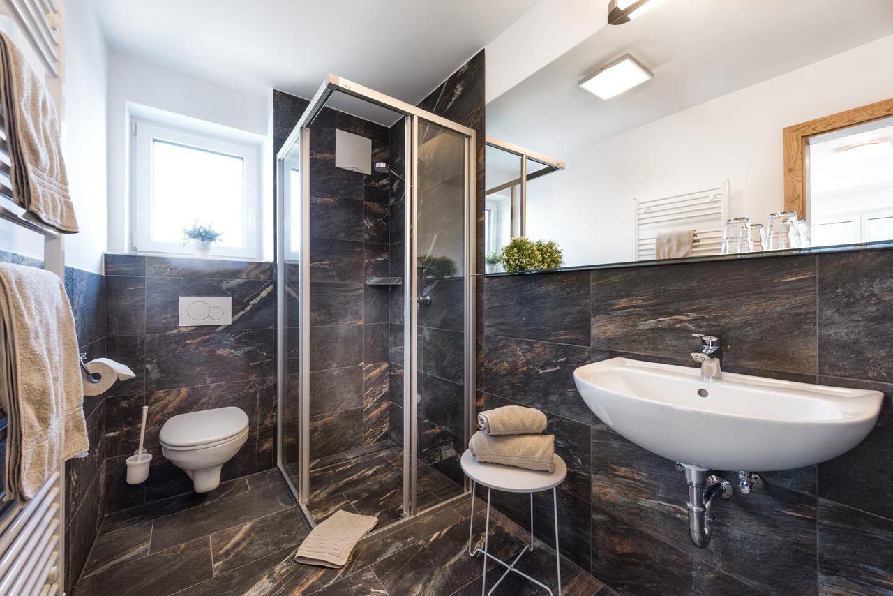 Standard One-Bedroom Apartment with Balcony or Terrace with Spa Access,510234912:JPEG