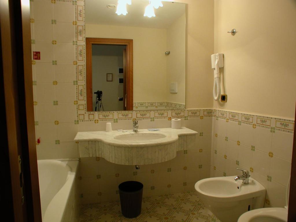 Double Room with Sea View,51132370:JPEG