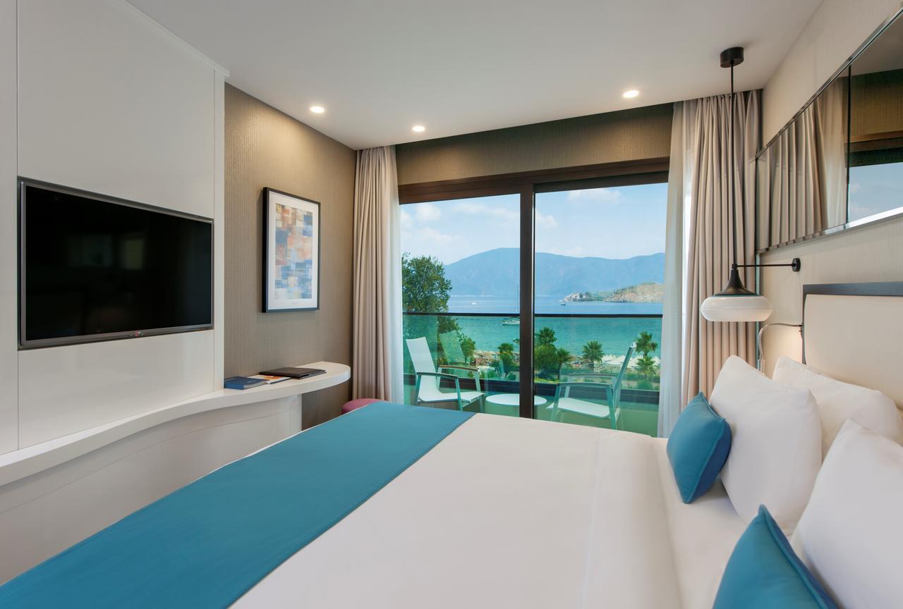 Superior Room Queen Size Bed Sea View,1275048742:JPEG