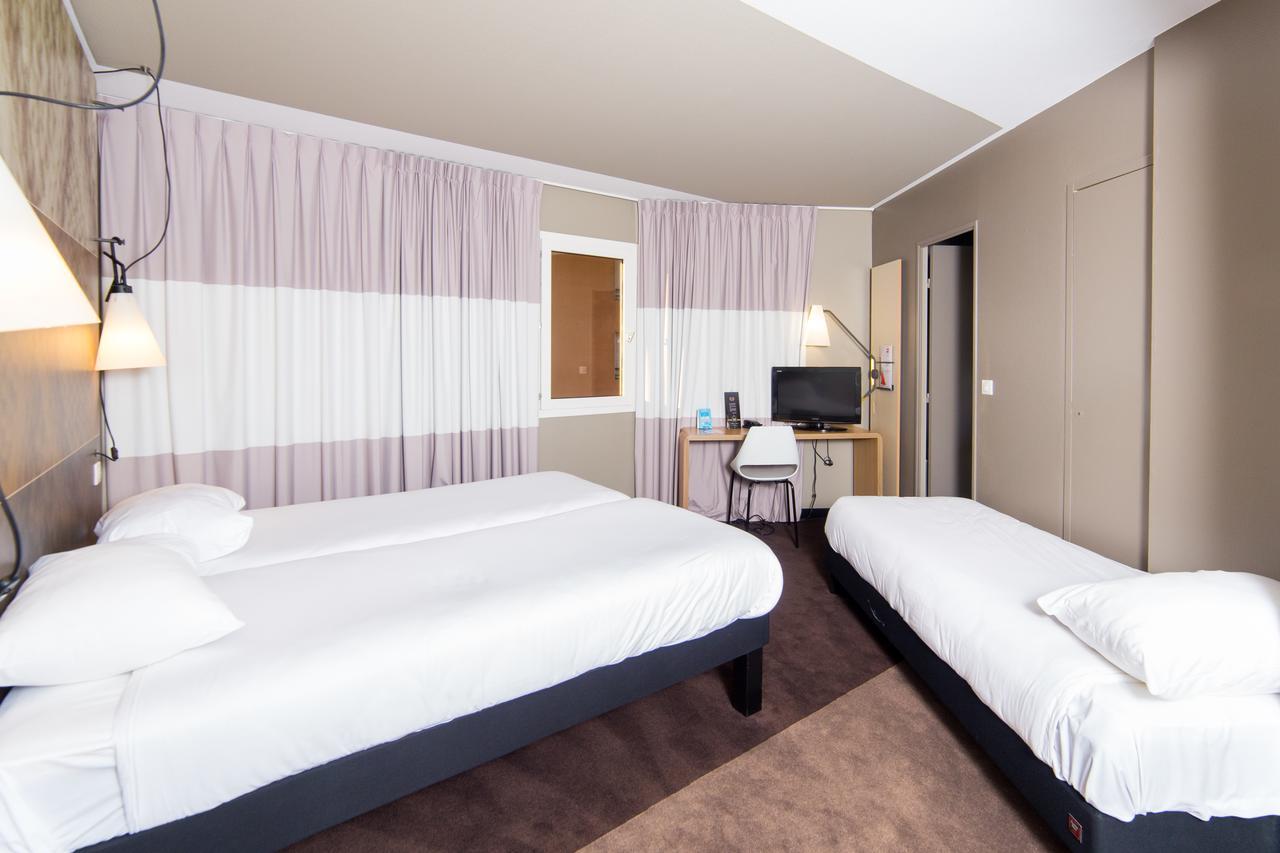 Chambre Standard Avec Trois Lits Simples