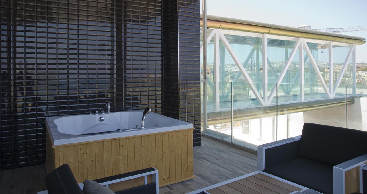 Superior Suite met Hot Tub en Uitzicht op Zee