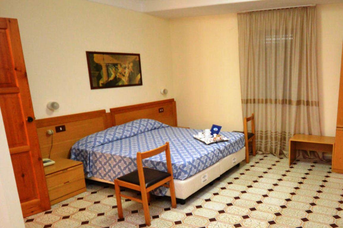 Economy Double Room,1589190290:JPEG